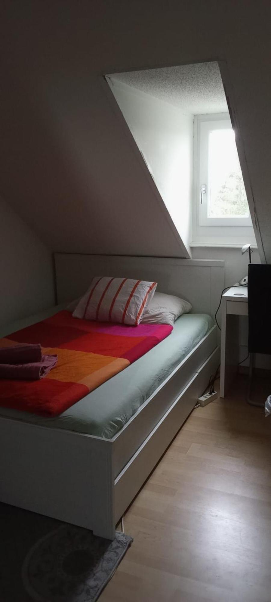 Gemuetliche Dachwohnung Alloggio in famiglia